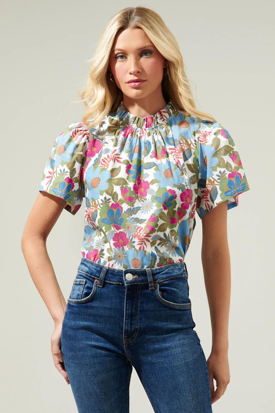 Avitall Floral Classic Ruffle Sleeve Top