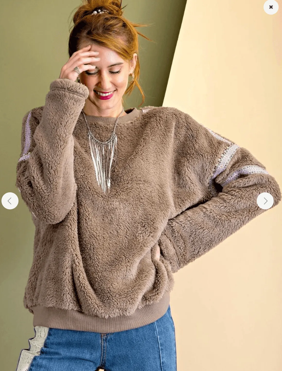 Easel Trimmed Fleece Knit Pullover Top